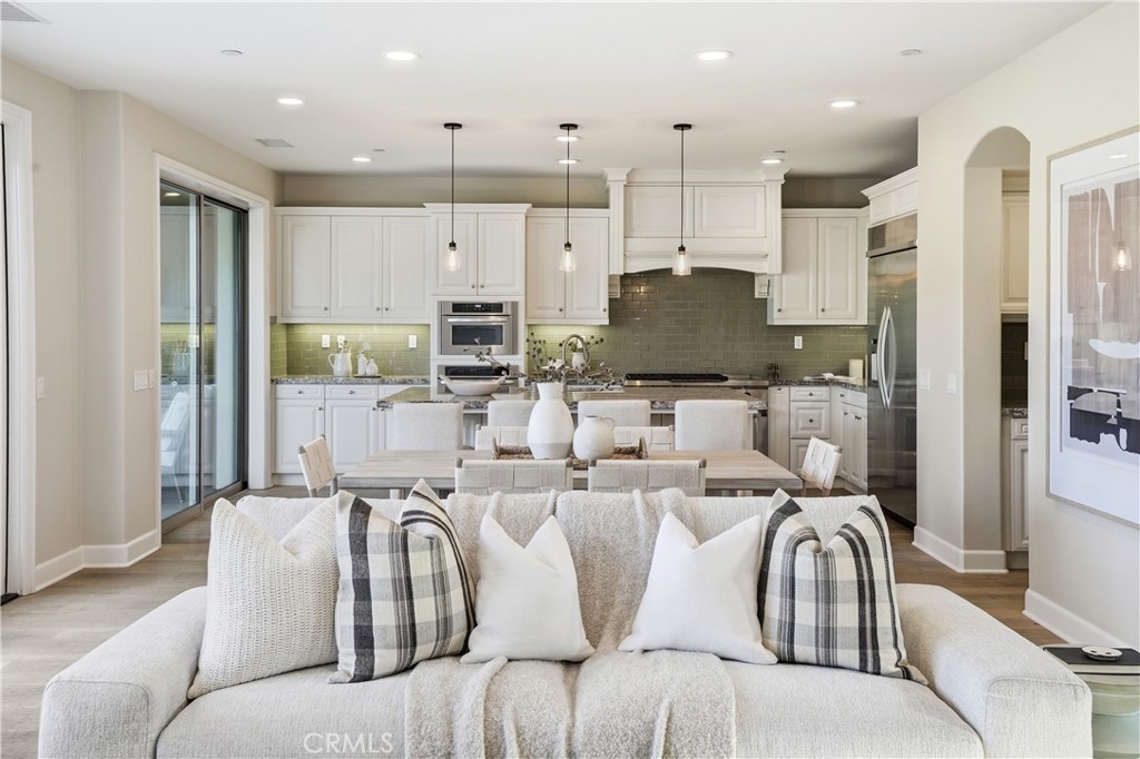 31800 Paseo Tarazona, San Juan Capistrano CA 92675 - photo 10