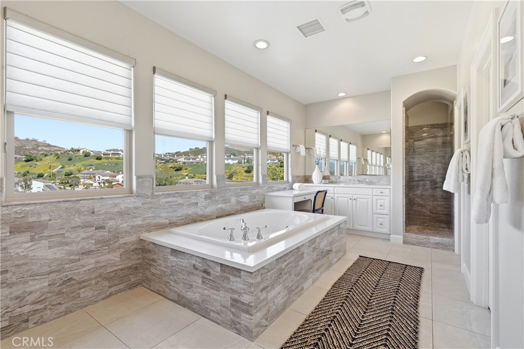 31800 Paseo Tarazona, San Juan Capistrano CA 92675 - photo 35