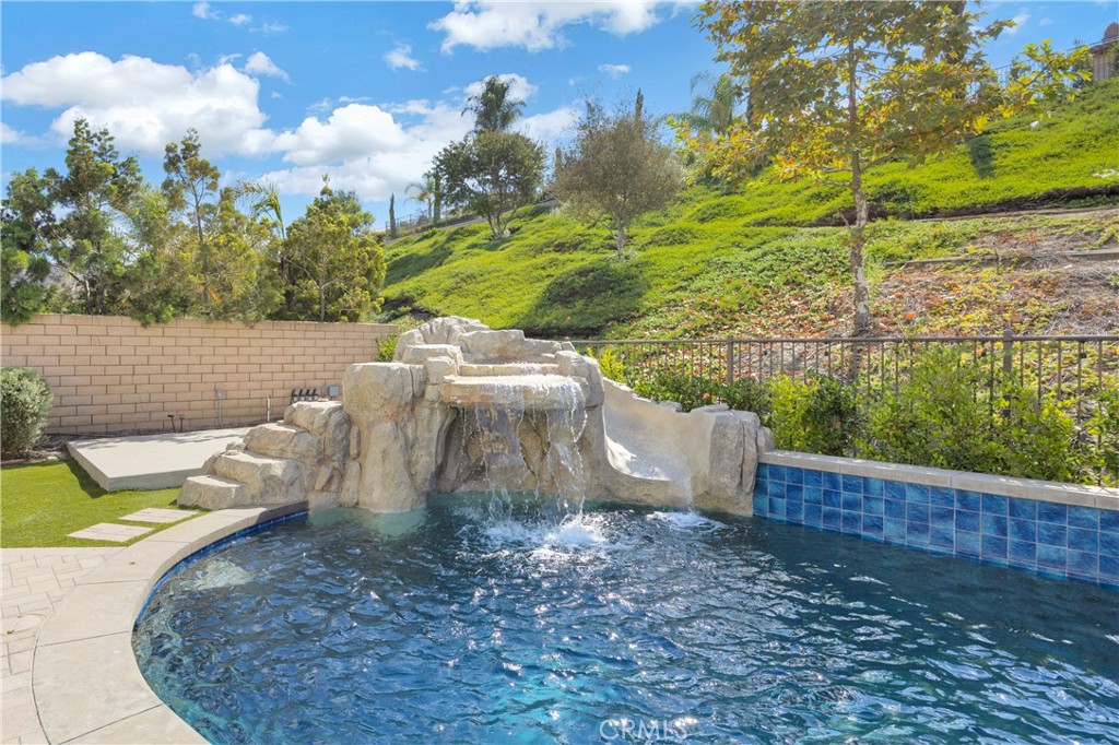 31900 Paseo Navarra, San Juan Capistrano CA 92675 - photo 4