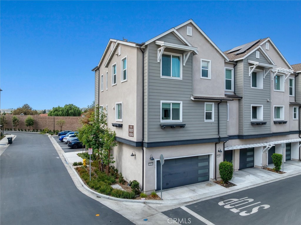 32053 Paseo Vienta, San Juan Capistrano CA 92675 - photo 2