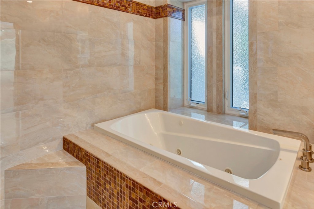 Primary Bathroom - 32181 Paseo De Manuel, San Juan Capistrano CA 92675 - photo 23