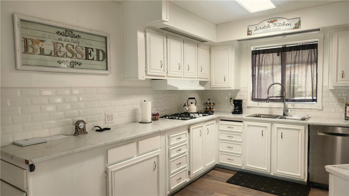 Kitchen - 32302 Alipaz 86, San Juan Capistrano CA 92675 - photo 4