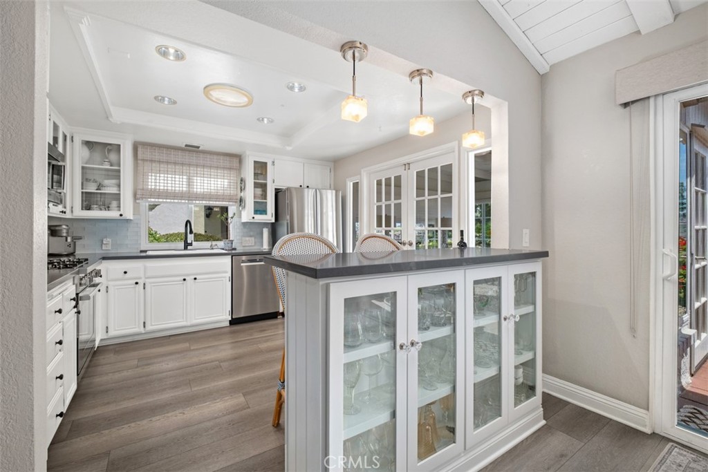 Gorgeous remodeled kitchen - 32452 Spyglass Court, San Juan Capistrano CA 92675 - photo 10