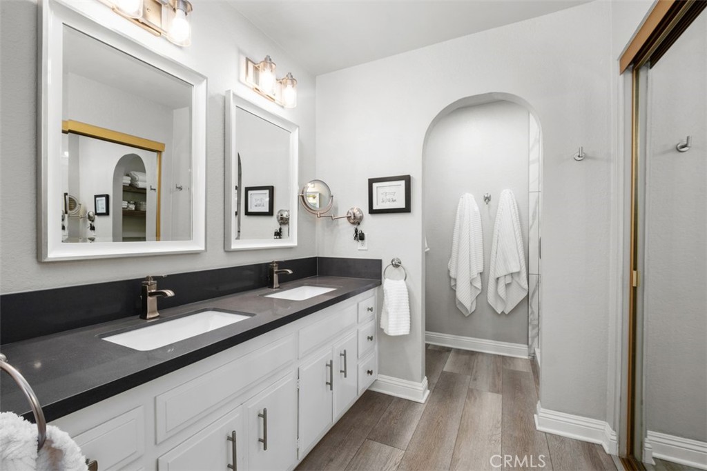 En-suite bathroom - 32452 Spyglass Court, San Juan Capistrano CA 92675 - photo 21