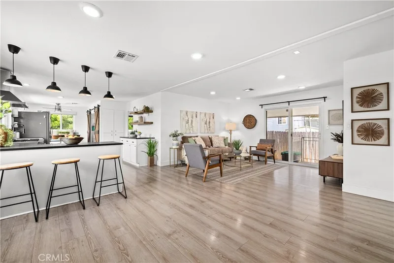 32742 Alipaz 24, San Juan Capistrano