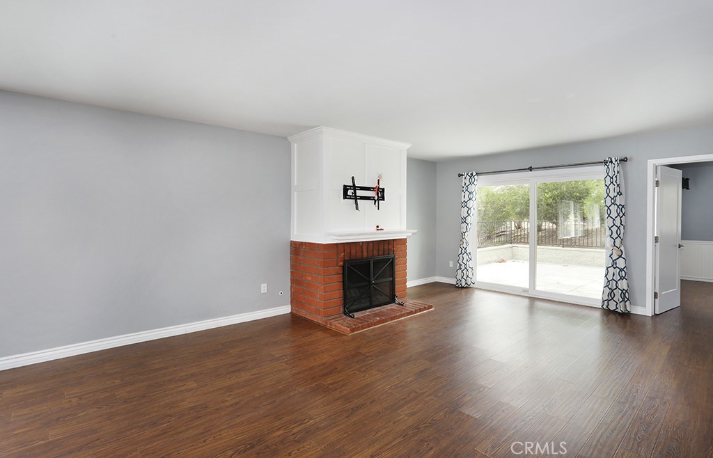 Living room - 33031 Driftwood Ct, San Juan Capistrano CA 92675 - photo 12