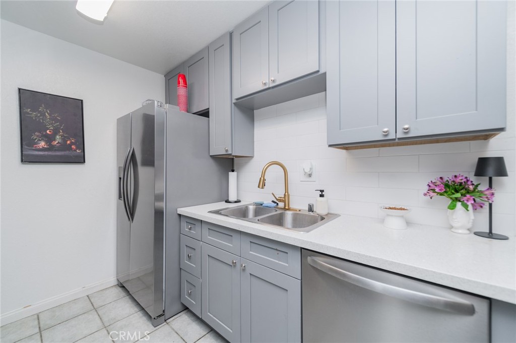 1000 W Macarthur Boulevard 94, Santa Ana CA 92707 - photo 8