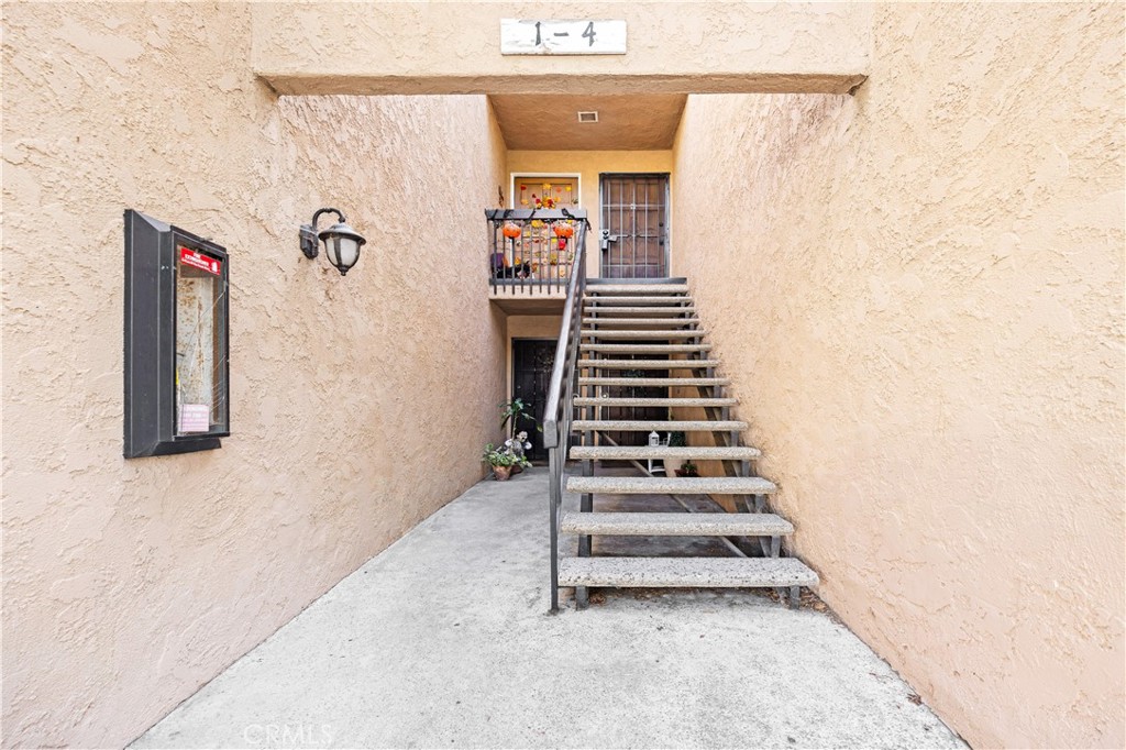 1001 W Macarthur 2, Santa Ana CA 92707 - photo 1