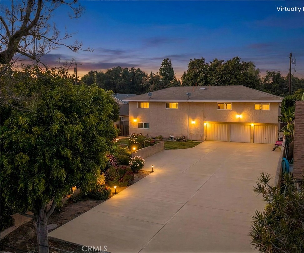 Rear Building , 3 garage can be ADU, AI lightening - 1001 W Myrtle, Santa Ana CA 92703 - photo 4