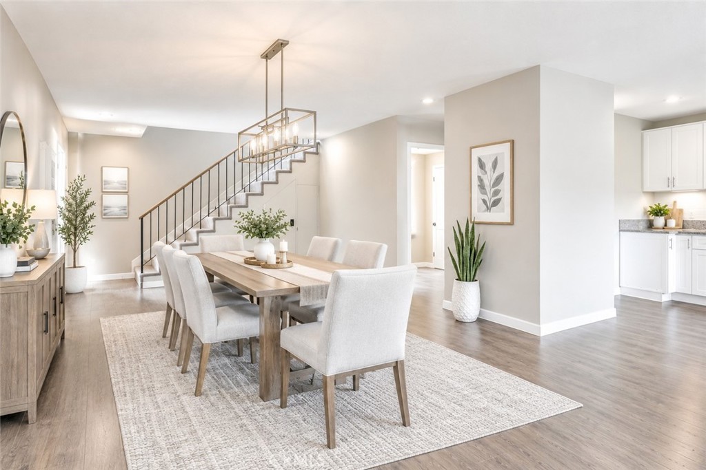 dinning area - 1001 W Myrtle, Santa Ana CA 92703 - photo 10