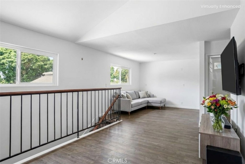 Rear Building - Upstairs Loft - 1001 W Myrtle, Santa Ana CA 92703 - photo 12