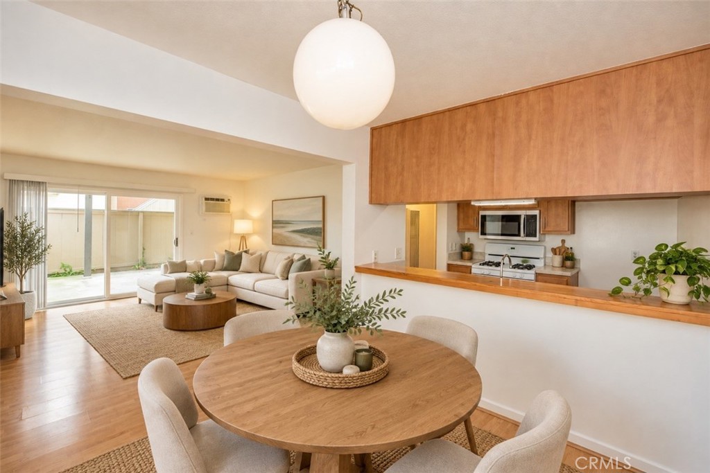Photo is virtually staged - 1001 W Stevens Avenue 157, Santa Ana CA 92707 - photo 7