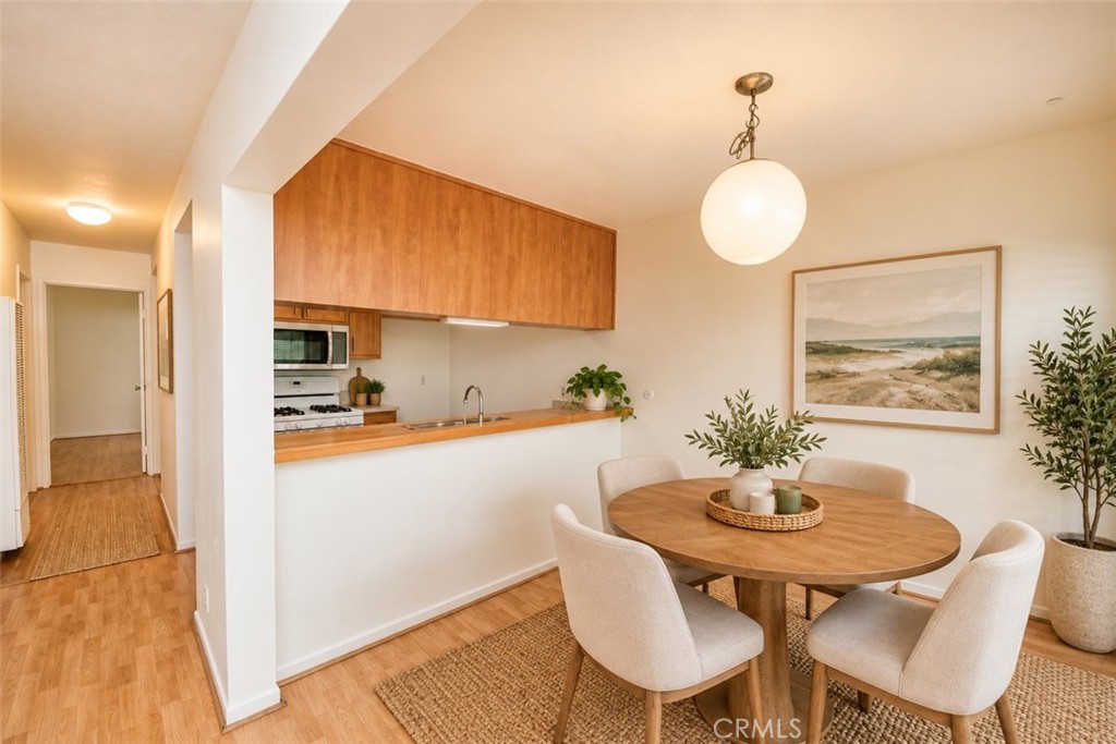 Photo is virtually staged - 1001 W Stevens Avenue 157, Santa Ana CA 92707 - photo 9