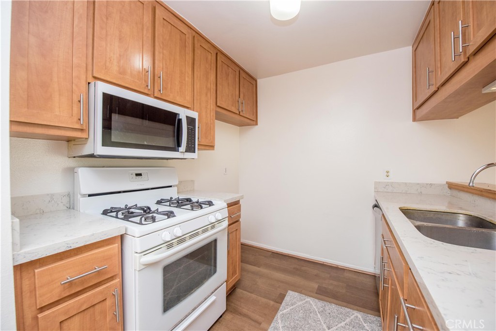 1001 W Stevens Avenue 157, Santa Ana CA 92707 - photo 15