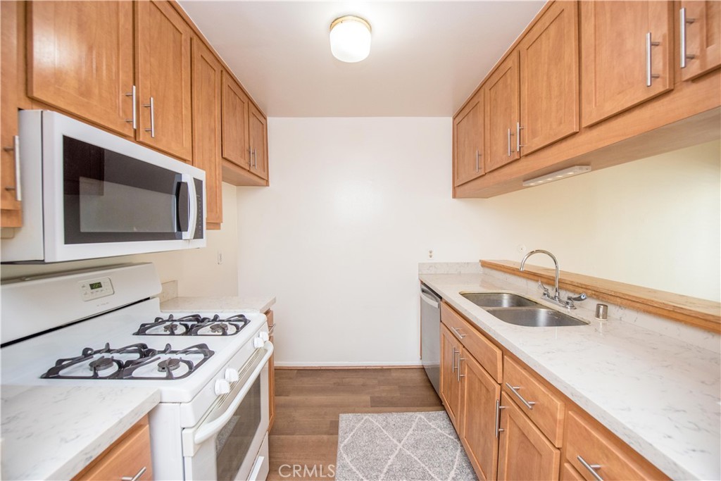 1001 W Stevens Avenue 157, Santa Ana CA 92707 - photo 16