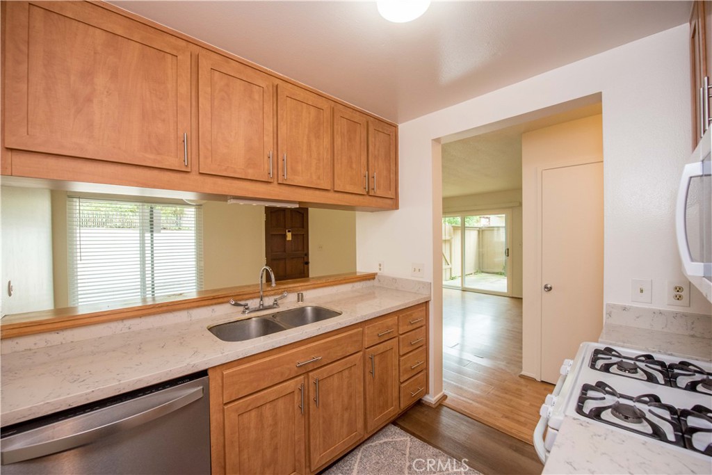 1001 W Stevens Avenue 157, Santa Ana CA 92707 - photo 18