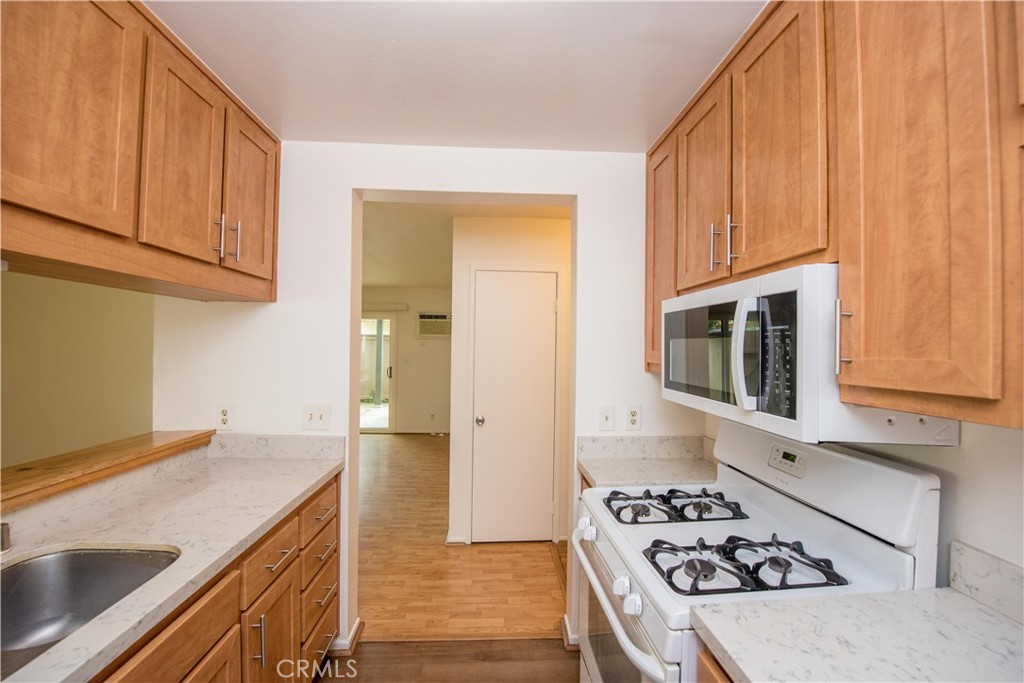 1001 W Stevens Avenue 157, Santa Ana CA 92707 - photo 19
