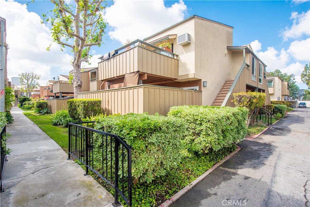 1001 W Stevens Avenue 157, Santa Ana CA 92707 - photo 36