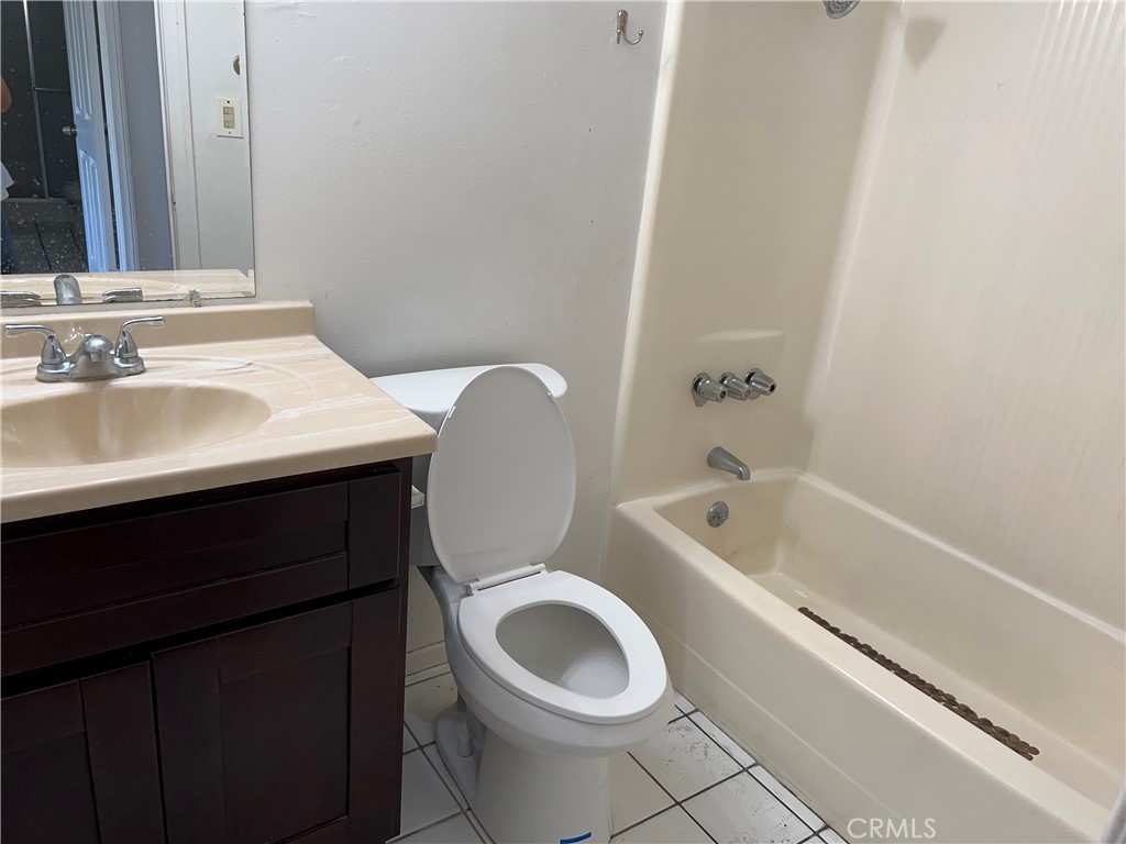 1001 W Stevens Avenue 415, Santa Ana CA 92707 - photo 7