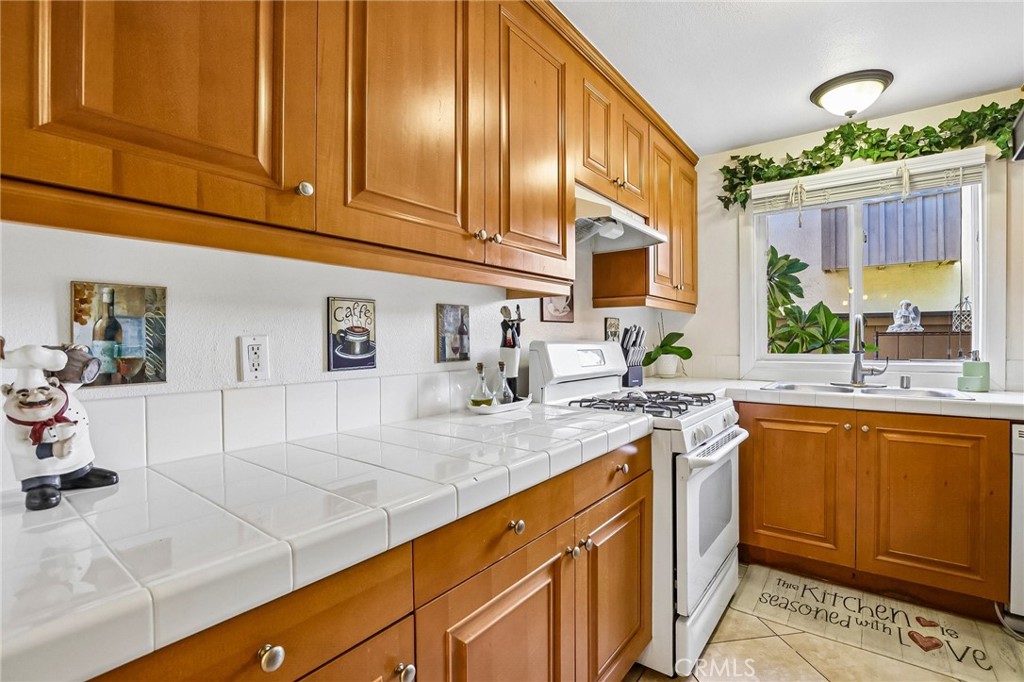 1001 W Stevens, Santa Ana CA 92707 - photo 3