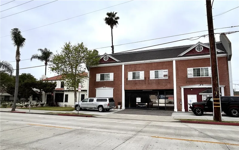 1008 N Ross, Santa Ana, CA 92701