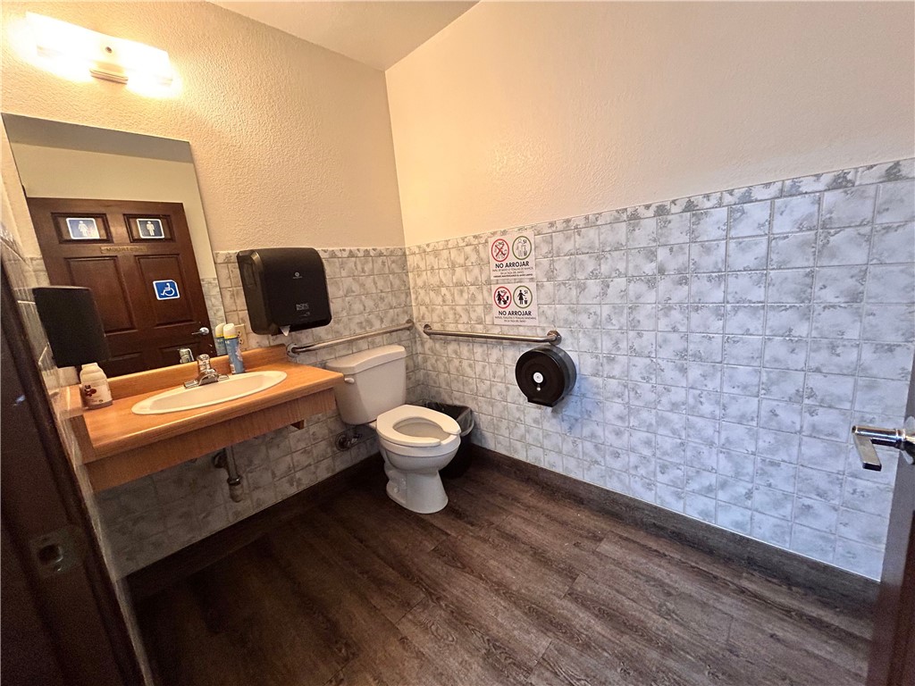 1008 N Ross, Santa Ana CA 92701 - photo 17