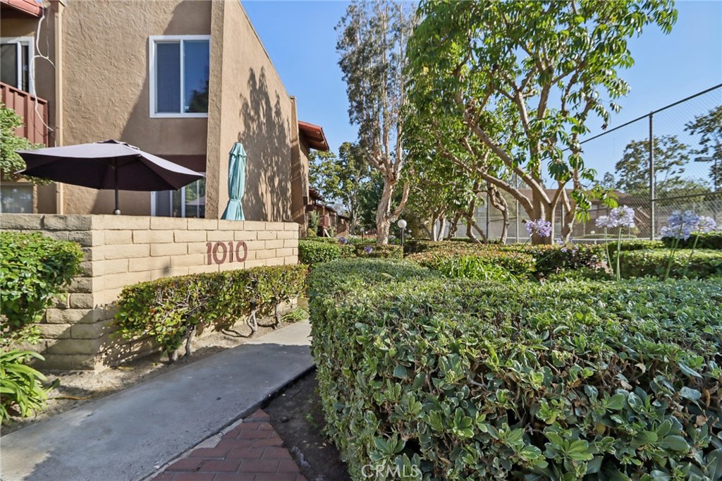 1010 W Macarthur Boulevard 24, Santa Ana CA 92707 - photo 1