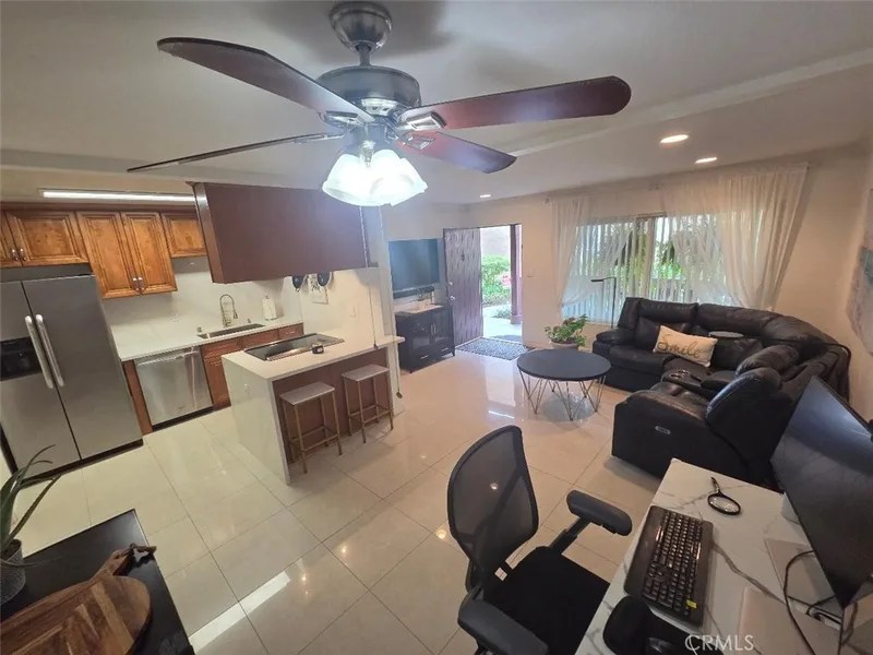 1010 W Macarthur Boulevard 77, Santa Ana