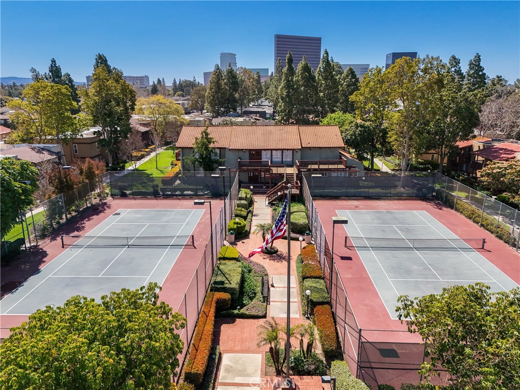 4 tennis courts , one is lined for pickleball - 1010 W Macarthur Boulevard 77, Santa Ana CA 92707 - photo 4