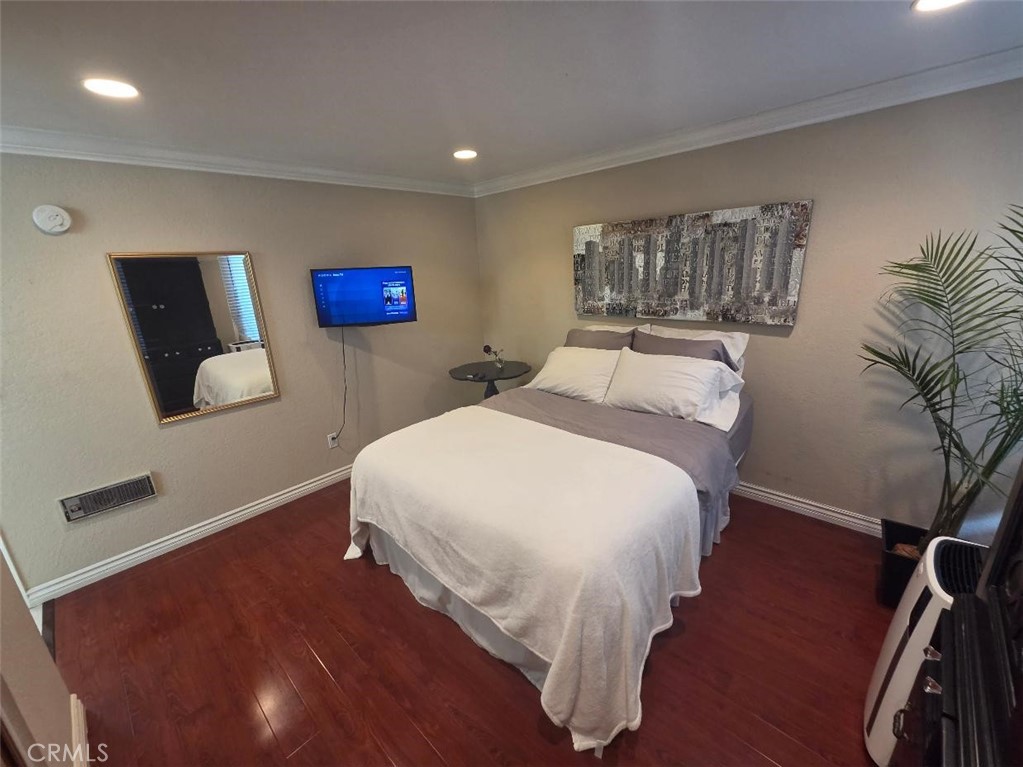 1010 W Macarthur Boulevard 77, Santa Ana CA 92707 - photo 27