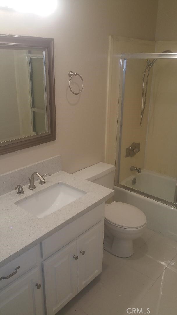 1010 W Macarthur Boulevard 93, Santa Ana CA 92707 - photo 18