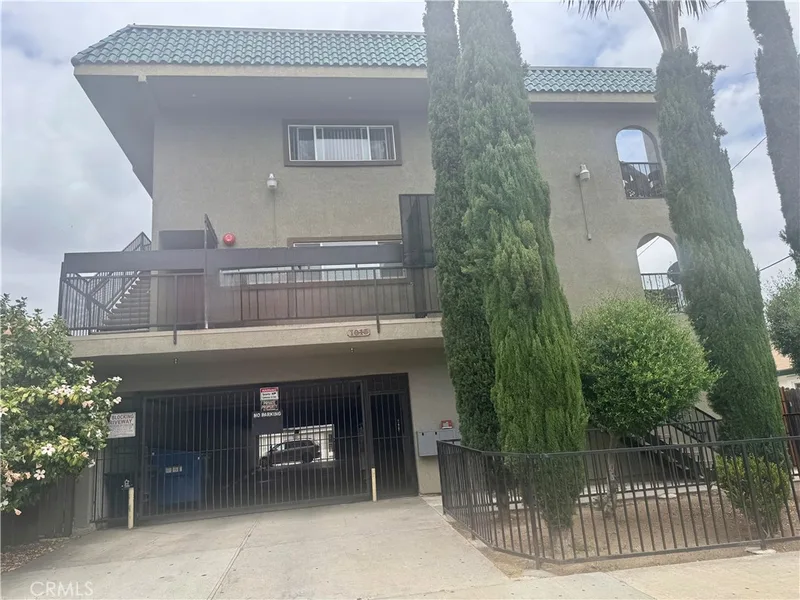 1015 N N Parton C, Santa Ana, CA 92701