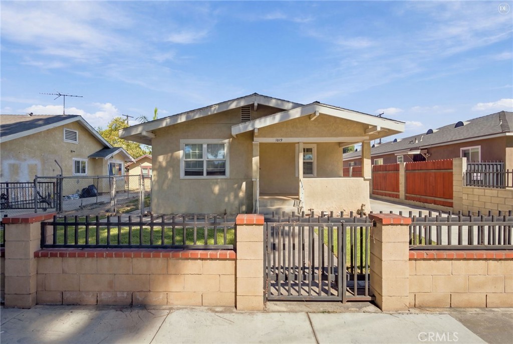 1019 W Pine Street, Santa Ana CA 92703 - photo 2