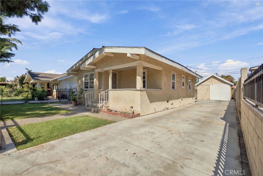 1019 W Pine Street, Santa Ana CA 92703 - photo 3