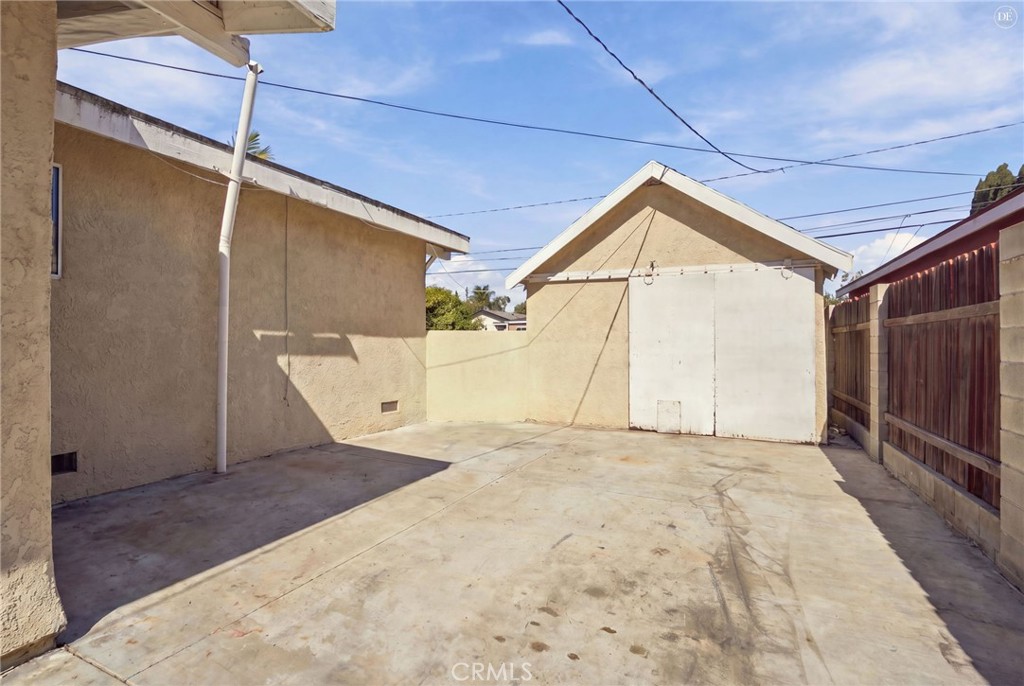 1019 W Pine Street, Santa Ana CA 92703 - photo 4