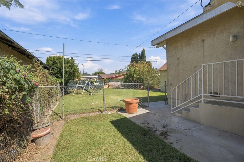 1019 W Pine Street, Santa Ana CA 92703 - photo 10