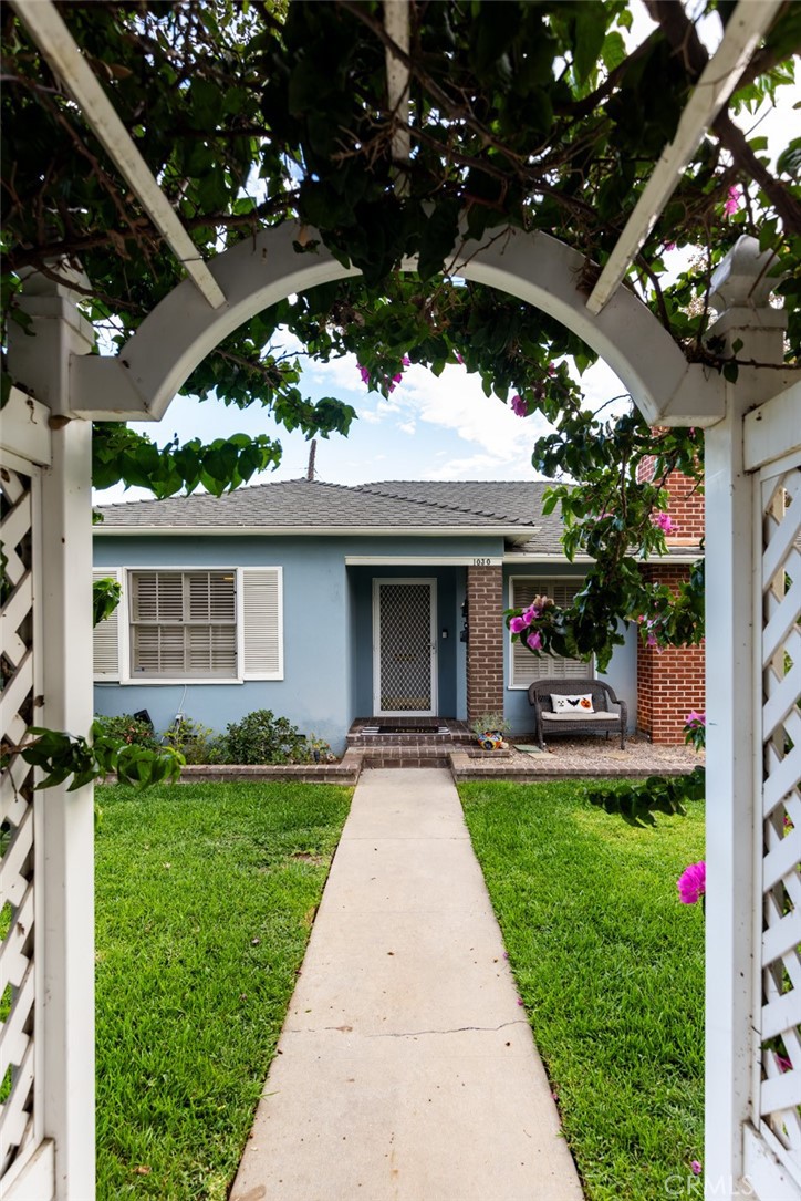 1030 W 19th Street, Santa Ana CA 92706 - photo 1