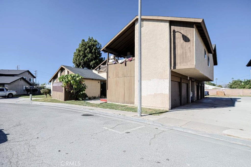 1031 W Central, Santa Ana CA 92707 - photo 5