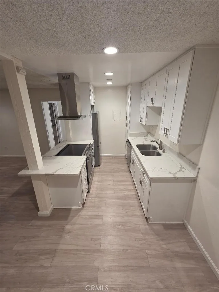 1040 W Macarthur Boulevard 41, Santa Ana, CA 92707