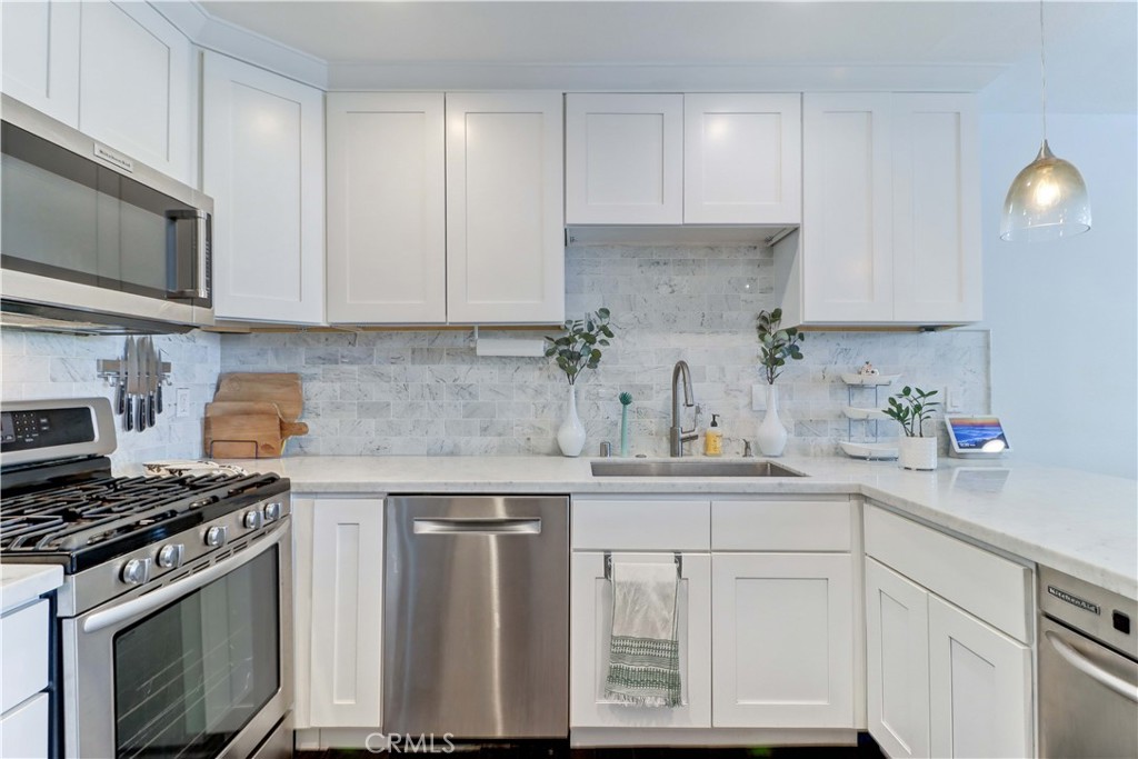 1048 Cabrillo Park Drive A, Santa Ana CA 92701 - photo 3