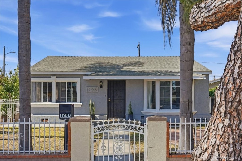 1055 W Pine, Santa Ana CA 92703 - photo 1