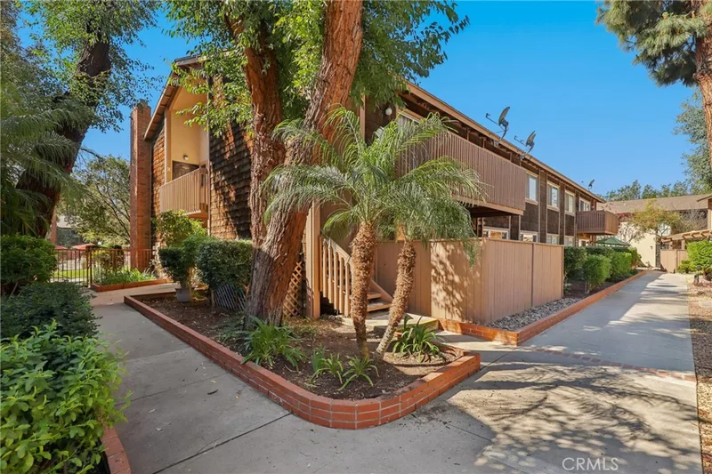 1068 Cabrillo Park Drive C, Santa Ana, CA 92701
