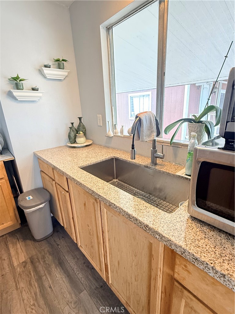 Unit 1 Kitchen - 107 Monaco 33, Santa Ana CA 92703 - photo 4