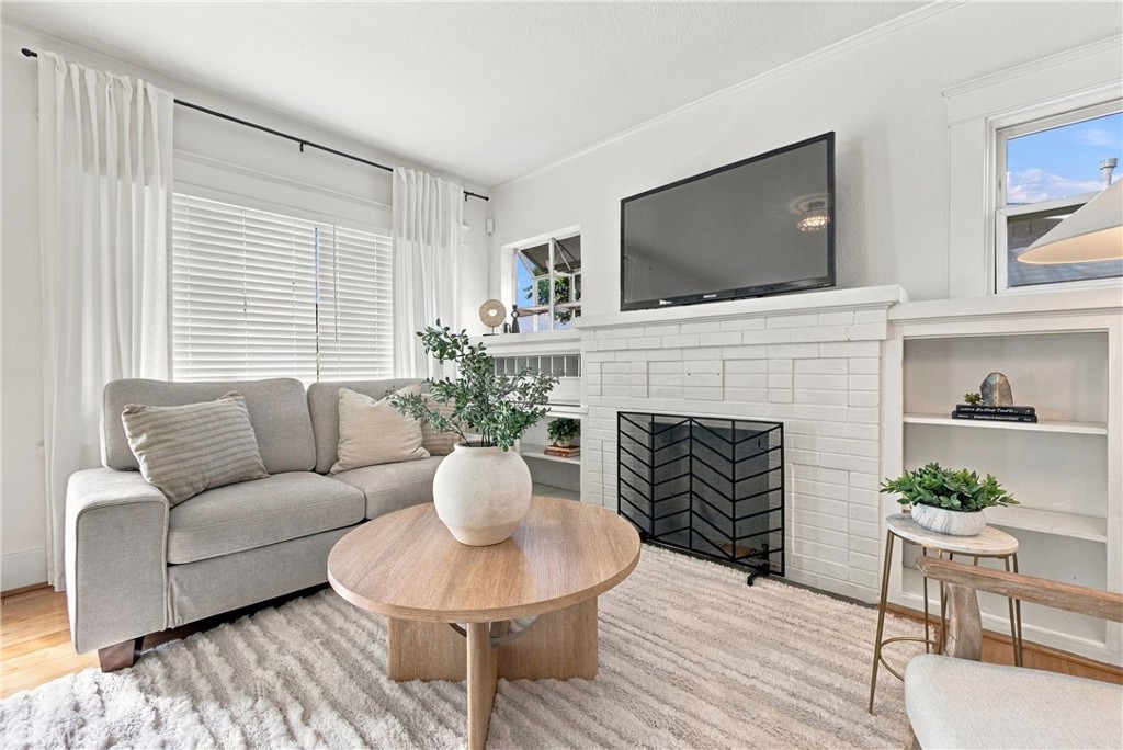1105 S Hickory, Santa Ana CA 92701 - photo 10