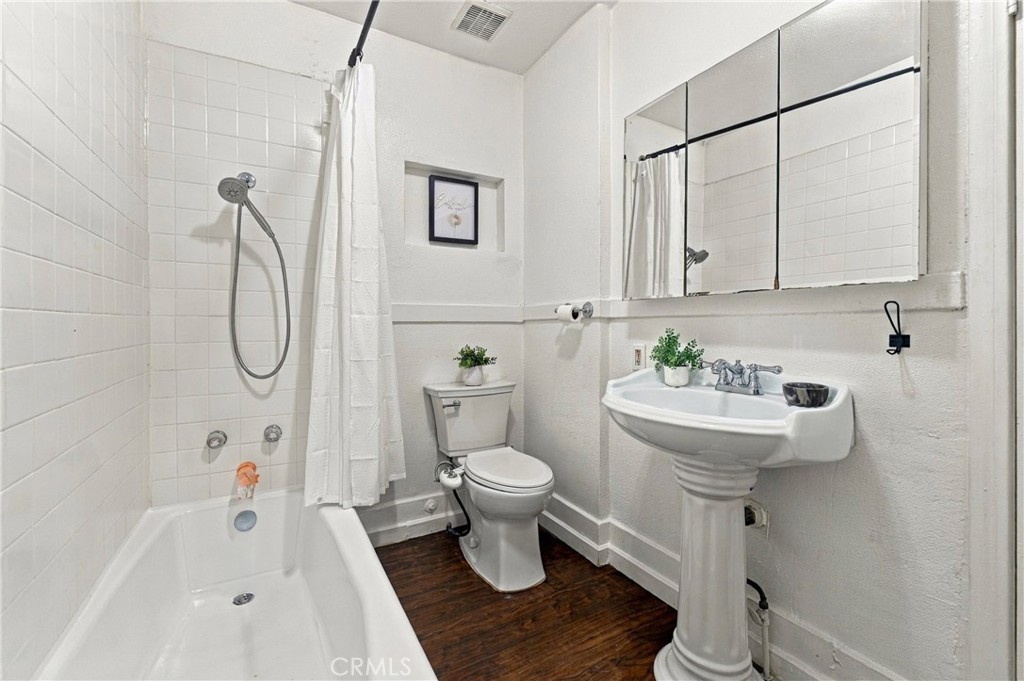 1105 S Hickory, Santa Ana CA 92701 - photo 26