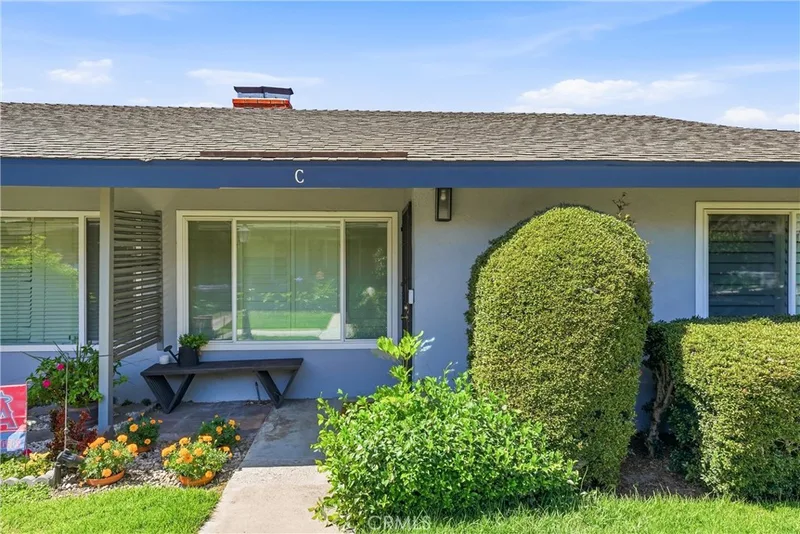 1107 West Memory Lane 8C, Santa Ana, CA 92706
