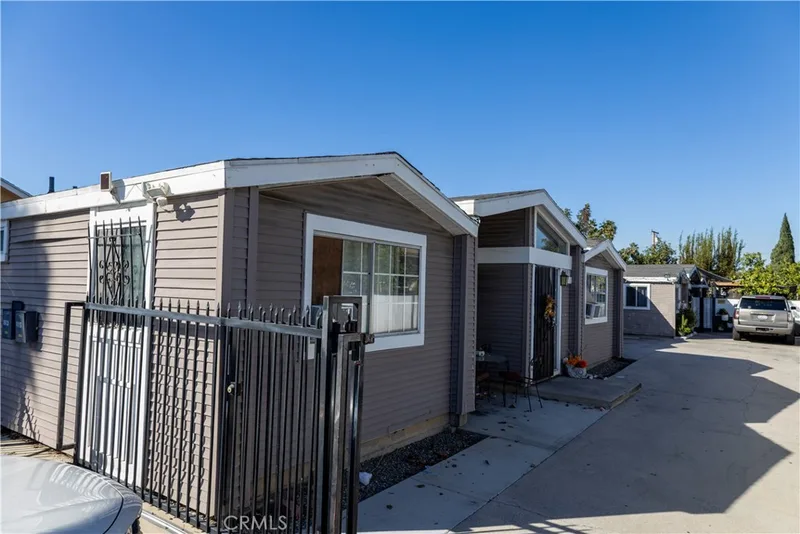 1113 W Mcfadden, Santa Ana