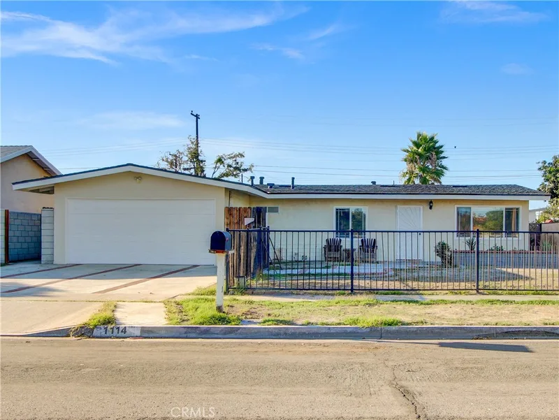 1114 N Gates Street, Santa Ana, CA 92703