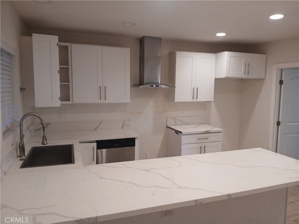 112 E Pine Street, Santa Ana CA 92701 - photo 8
