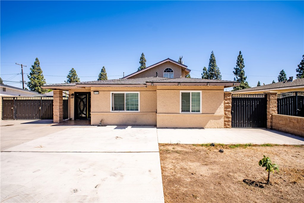 1133 S Harmon, Santa Ana CA 92704 - photo 2